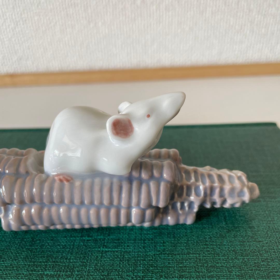 ＊Mouse on corn cob＊１９８１年＊１４cm・ Cop・