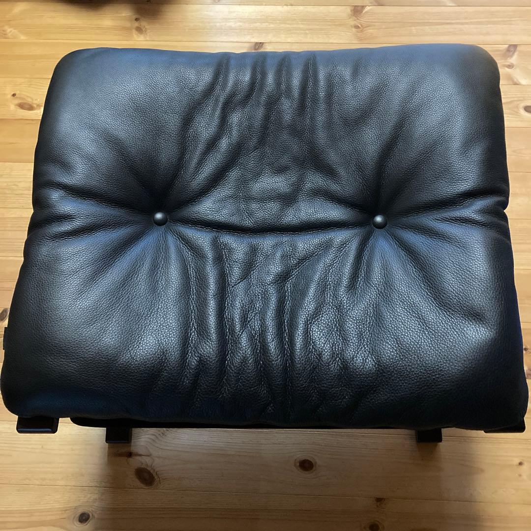 シエスタ　クラシックオットマン(黒)