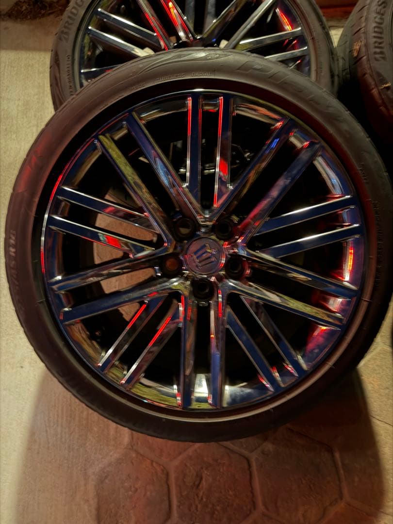 210系クラウン 純正ホイール 225/45R18 美品