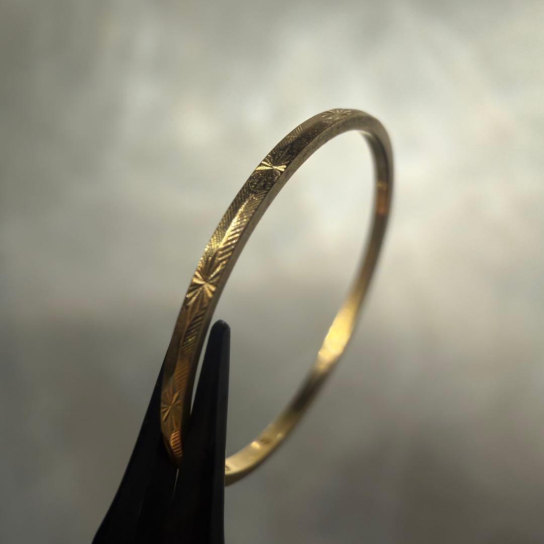 【K18】彫り模様 華奢リング 9号 重ねづけ 彫金　イエローゴールド 極細