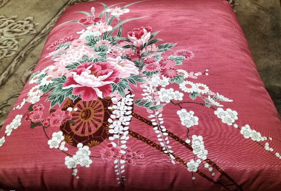 座布団4枚まとめ売り　新品かと思います。綺麗です。