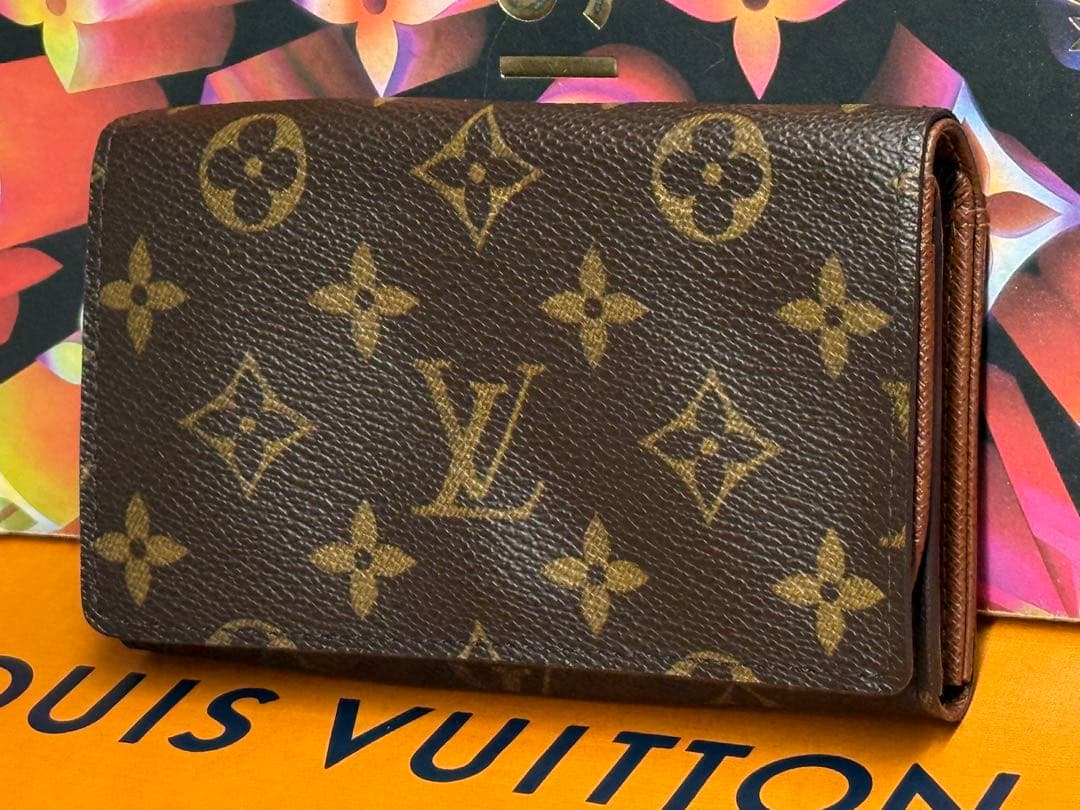 美品！ルイヴィトン　ポルトモネ・ビエ・トレゾール　L字形二つ折り財布