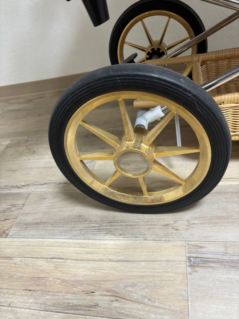 プスプス　東京乳母車