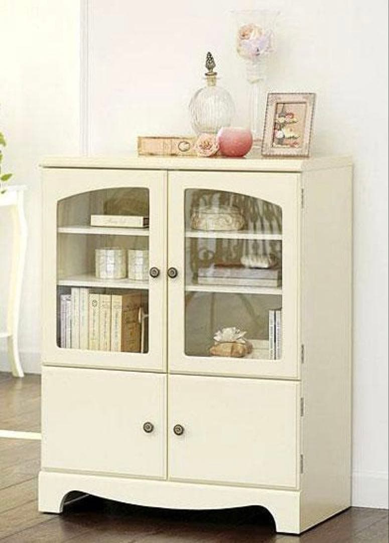 【アンティーク】ガラスキャビネット　ディスプレイ　白　オフホワイト　サロン　展示