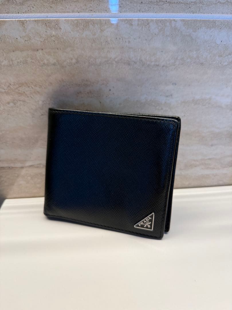 プラダ レザー 二つ折り財布