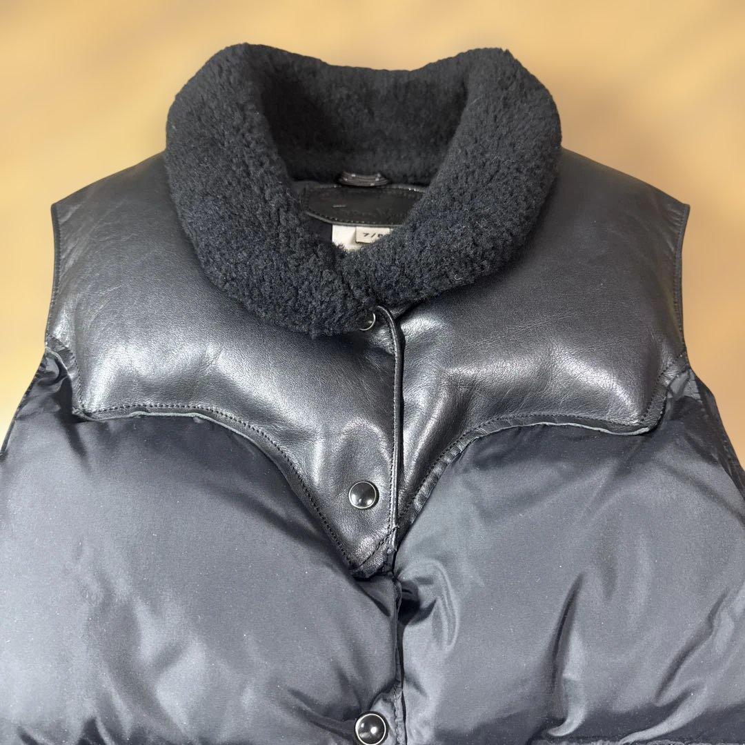 美品　Rocky Mountain ダウンベスト　ムートン襟　クリスティ　日本製