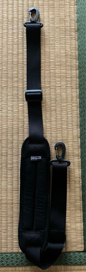 お盆値引美品希少patagoniaウェットスーツバック黒 大容量濡れ物乾き物両用