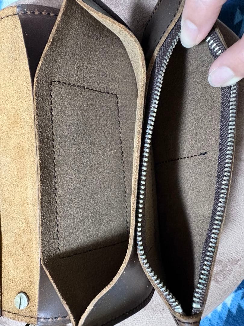 ブラウンレザー長財布